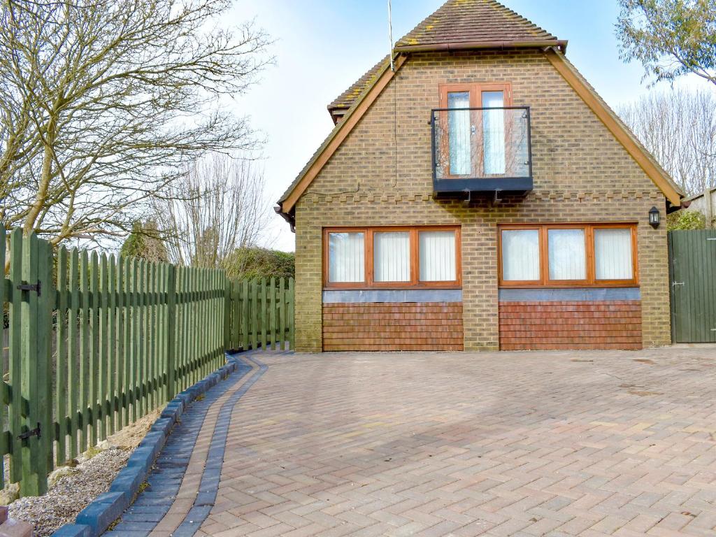 The Studio, Aldington