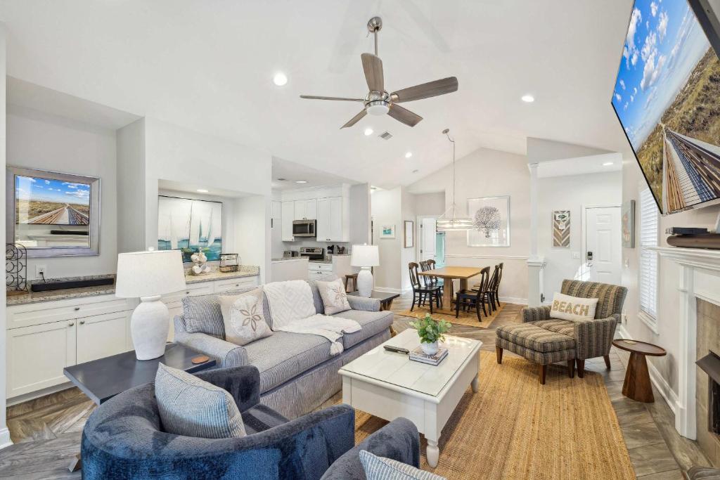 Charming Villa - Golf & Beach Retreat at Links 8B, Hilton Head Island