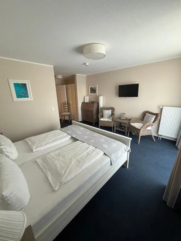 Hotel Admiral Scheer, hotel in Laboe