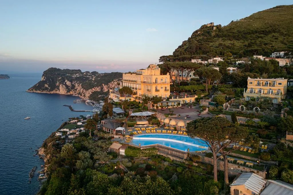 Hotel Caesar Augustus, מלון באנאקפרי