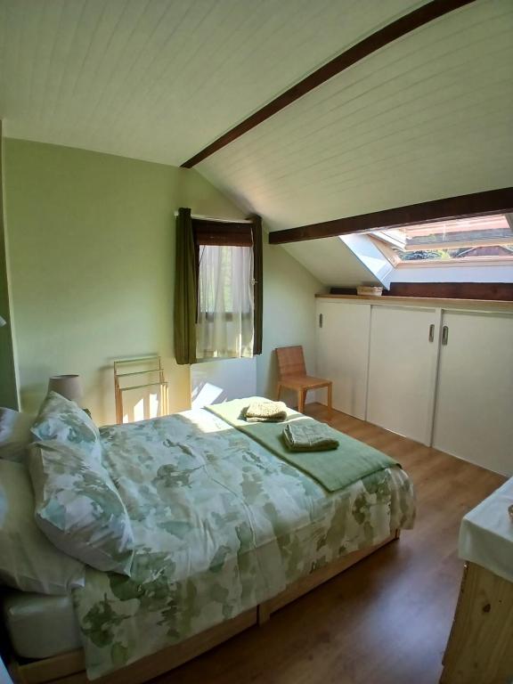 Appartement duplex spacieux et frais avec vue sur montagnes - 5