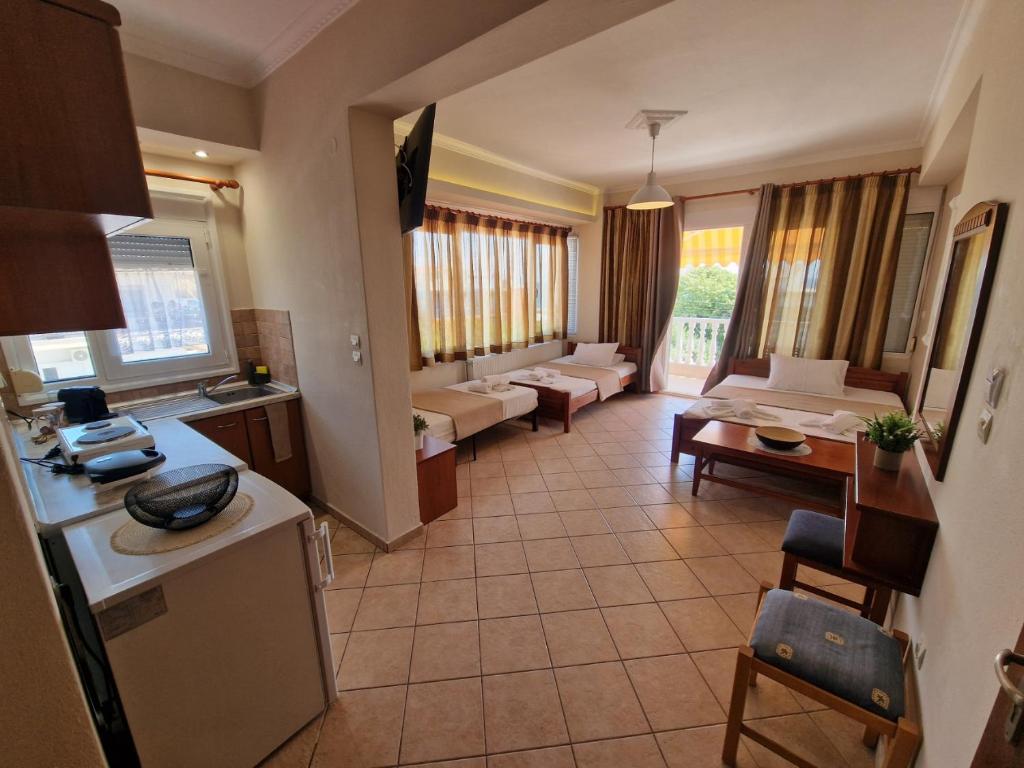 Top Rooms, Paralia Katerinis