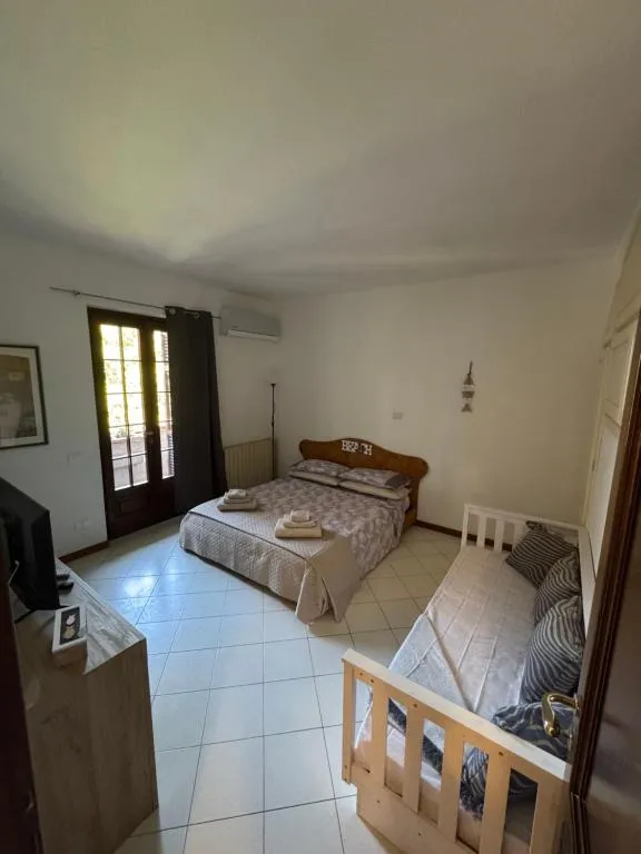 Residence Villa Eva, hotel in Marina di Massa