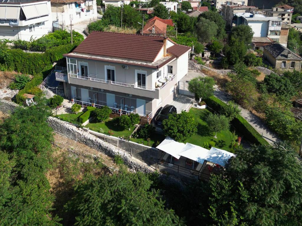 Ilvi Guesthouse, Gjirokastër