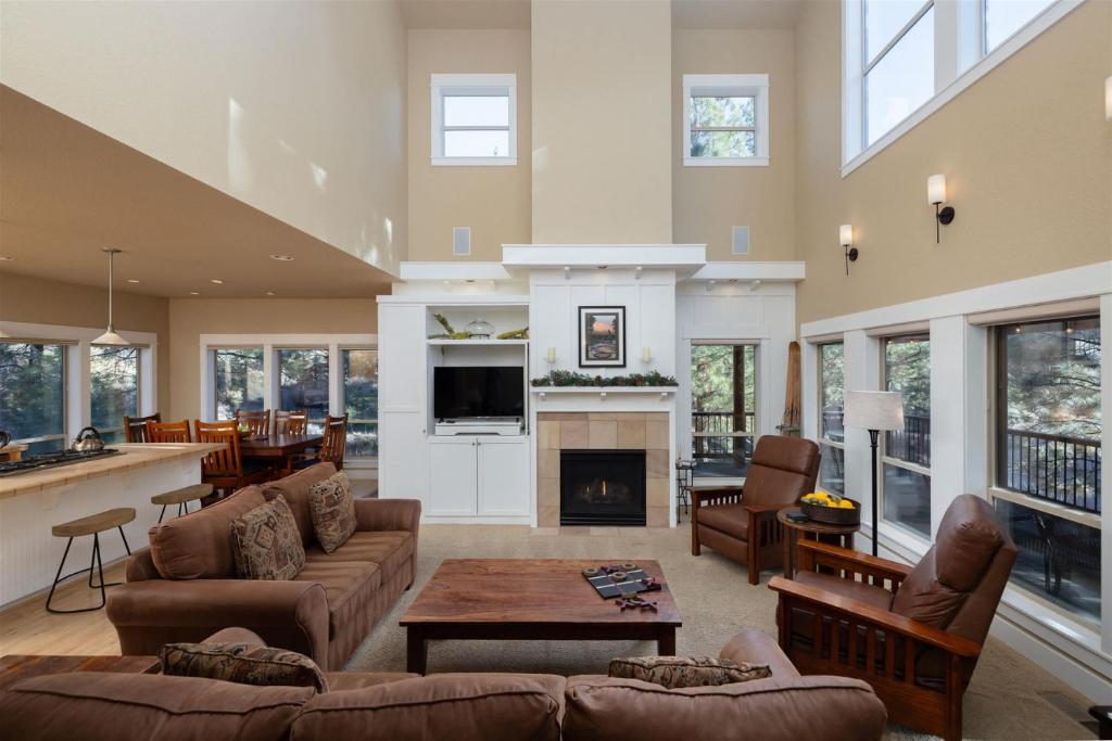 Bluebird Day - Big River, Bend