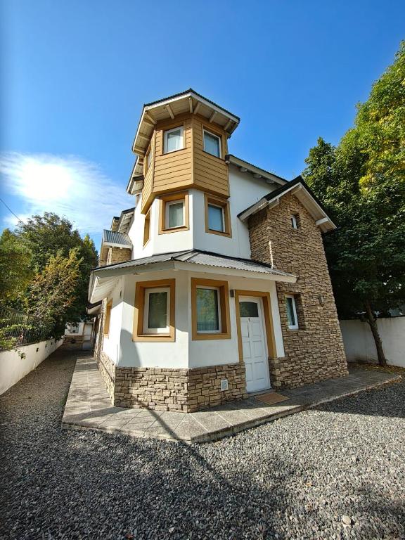 Apart BANDURRIAS I - a 200ms del Lago Lacar, San Martín de los Andes