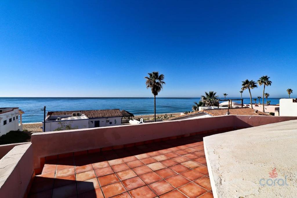 Casa de la Suerte wifi Las Conchas Right behind the beach, Las Conchas