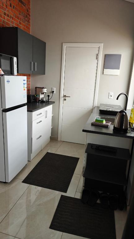 Casa Shalom 2 Room App! Internet! Parking! Sauna! Quiet! Central! Esperanza village! - 4