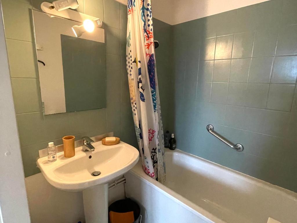 Appartement lumineux avec balcon et parking à Villers-sur-Mer - FR-1-712-97 - 4
