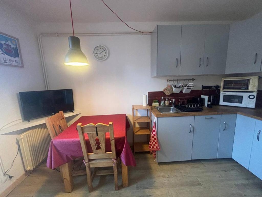 Studio cabine avec ascenseur, idéal couple ou famille, fonctionnel et bien équipé - 5