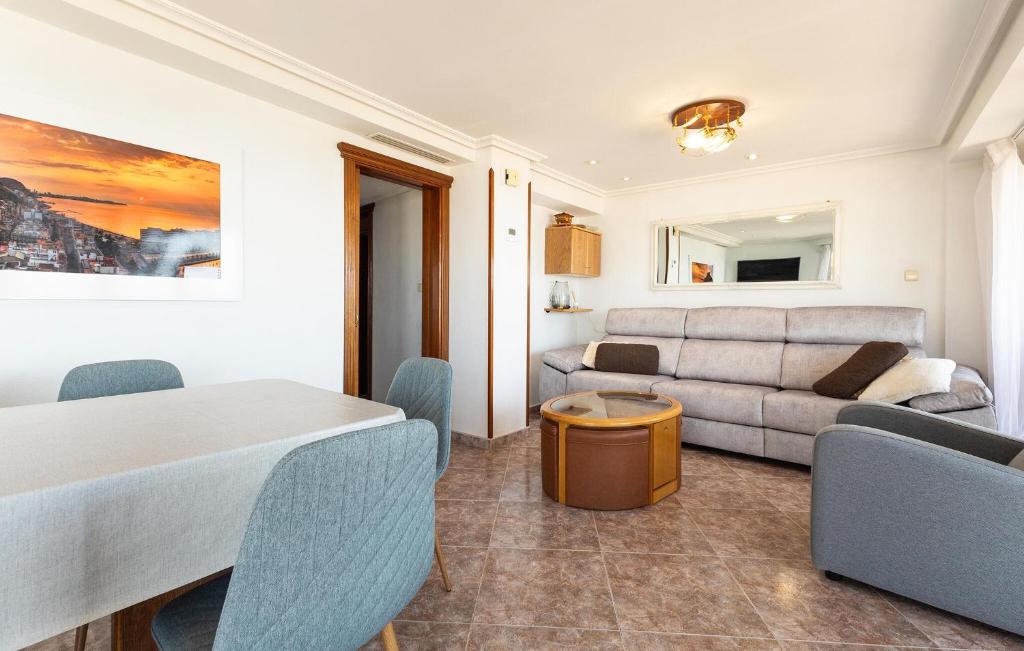 Gorgeous Apartment In Santa Pola With Wifi - 3
