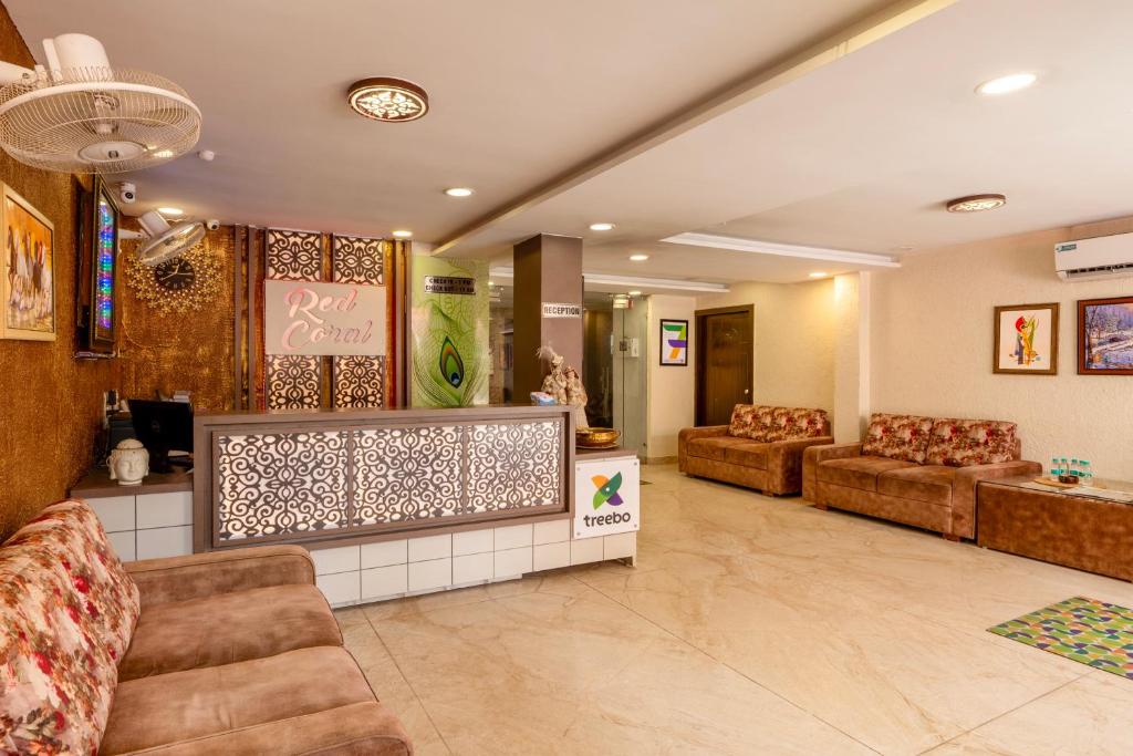 フロント・ロビー