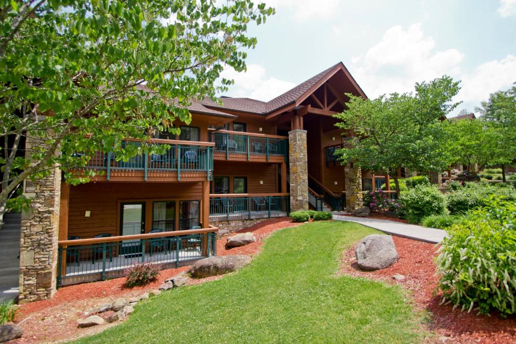 Exterior view, Hilton Vacation Club Bent Creek Golf Village Gatlinburg in Gatlinburg (TN)