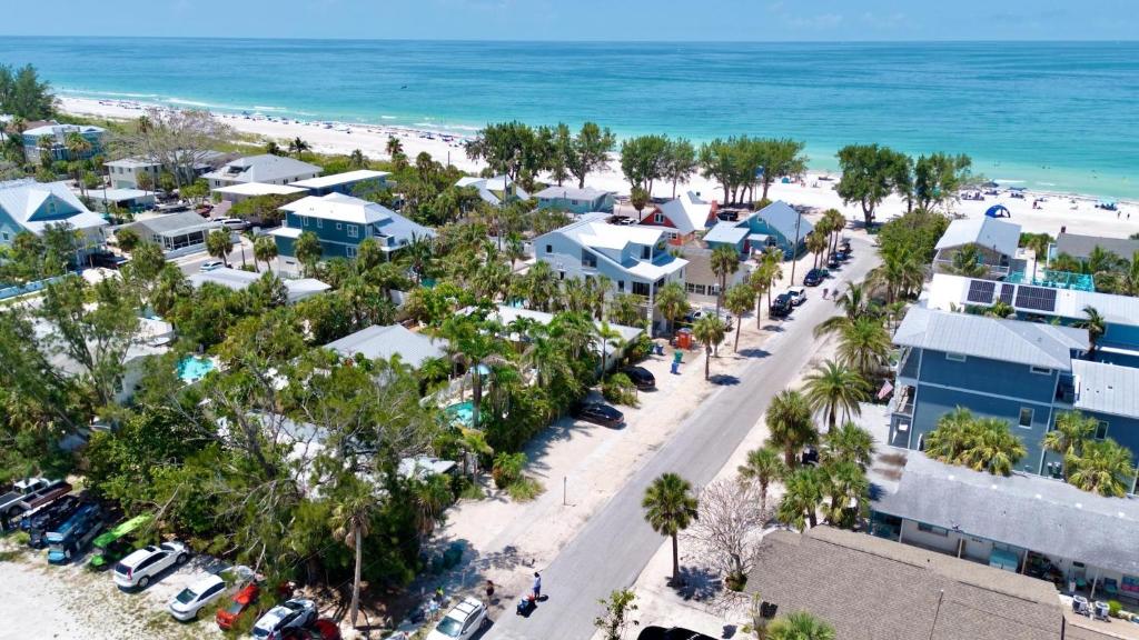 Sand And Sea 113 B, Anna Maria