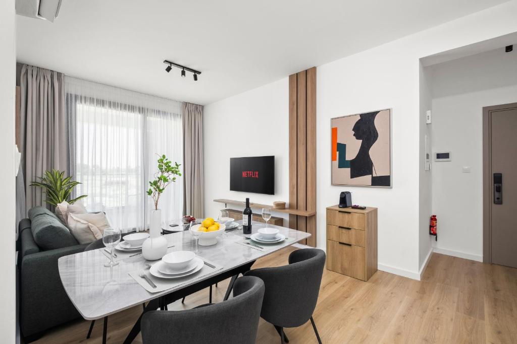 Artemis 105 - Seaside Stories, Livadhia