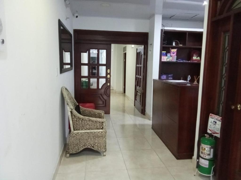 Hotel Urdaneta AV - 2