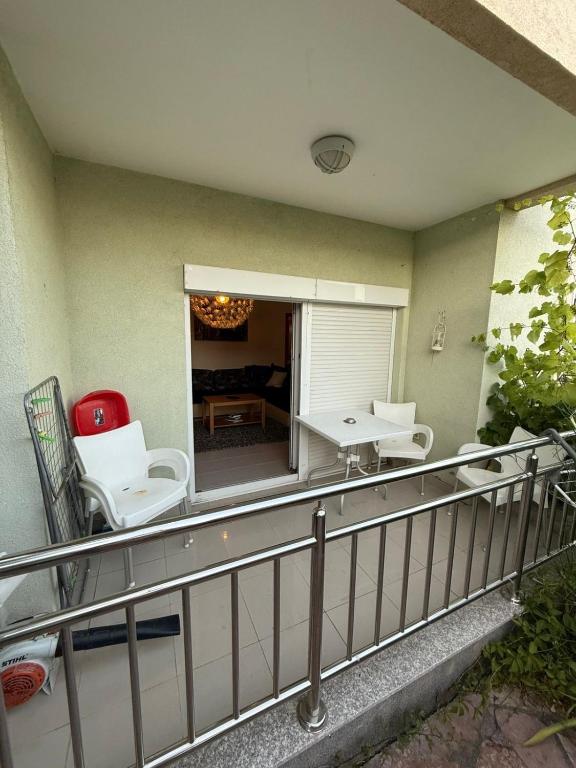 two bedroom apartment with parking - 5