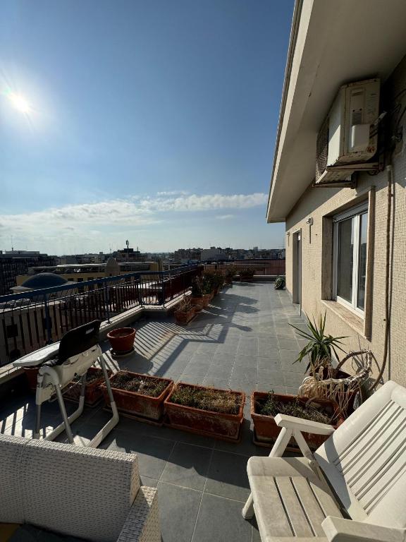 Garden Views - 1