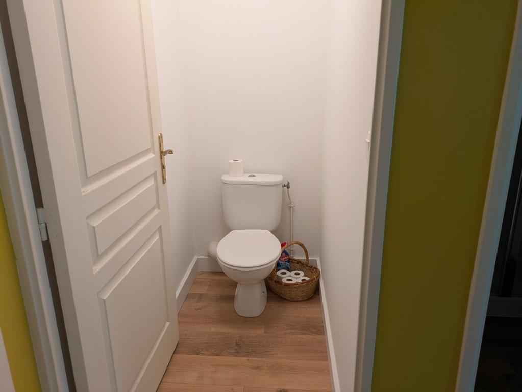 Studios TOUT INCLUS - Calme avec proximité du Centre Ville - 5