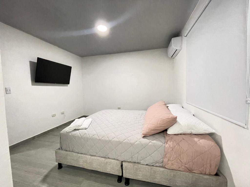 Casa de dos pisos con aire - 4