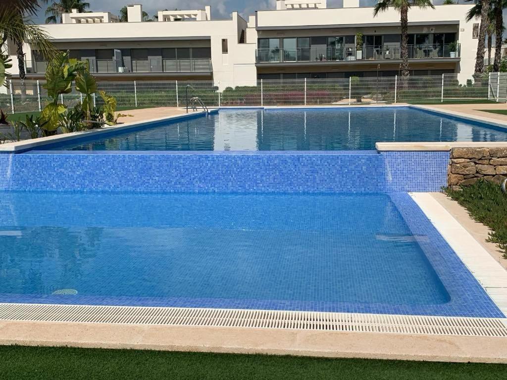 Modern pool home AVORH - 3