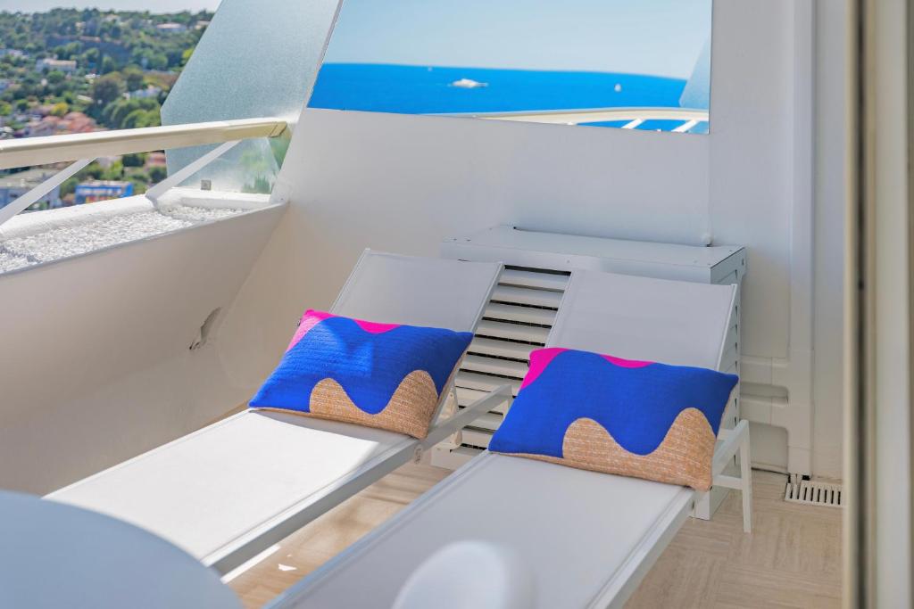T3 luxe - vue mer panoramique - Marina baie des anges - 2