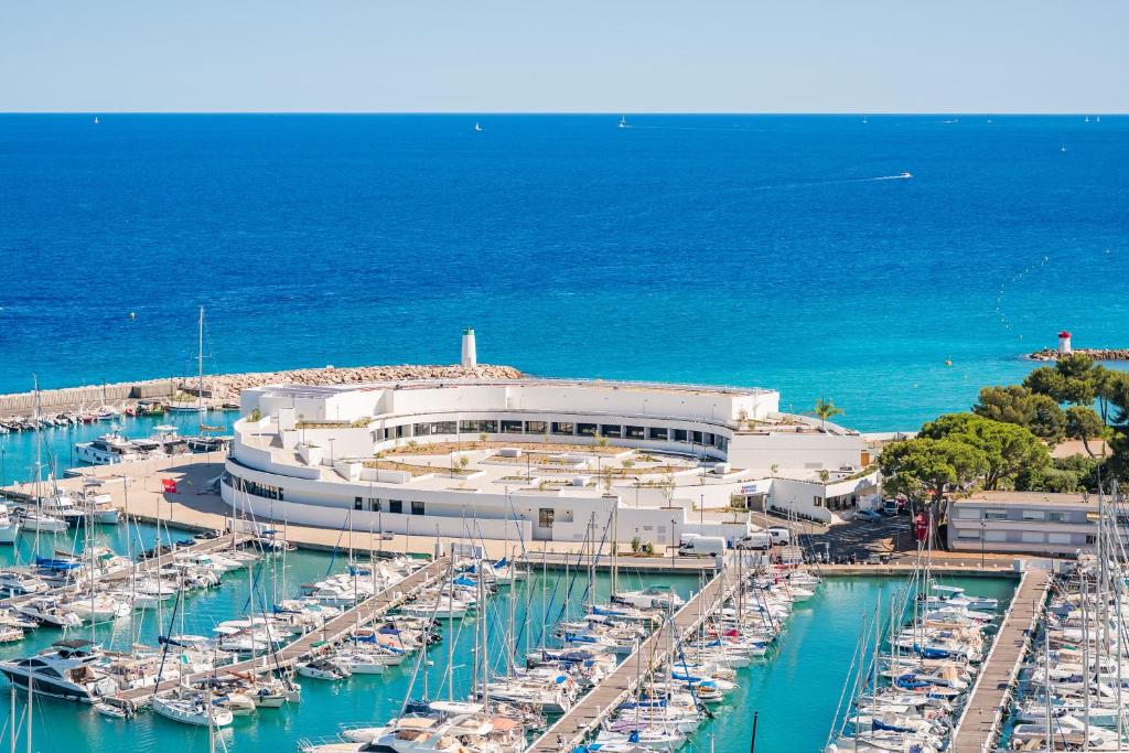 T3 luxe - vue mer panoramique - Marina baie des anges - 4