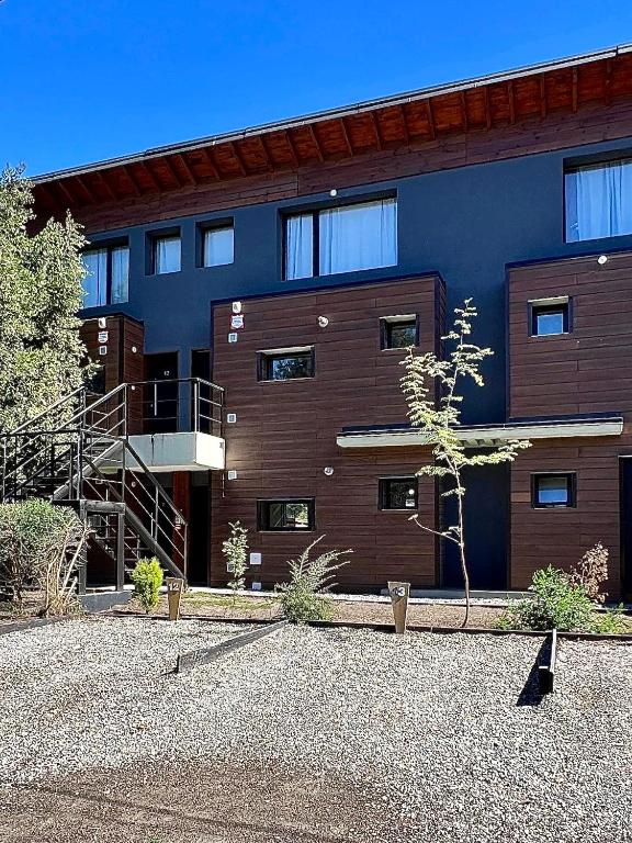 Rucalaf, Villa La Angostura