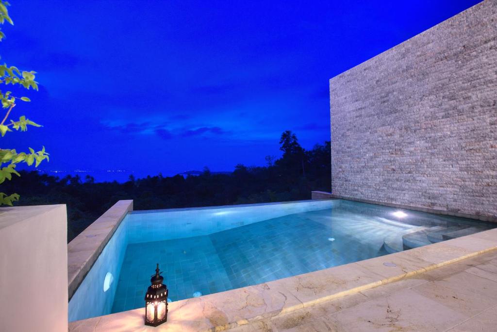 Romance Villa photo