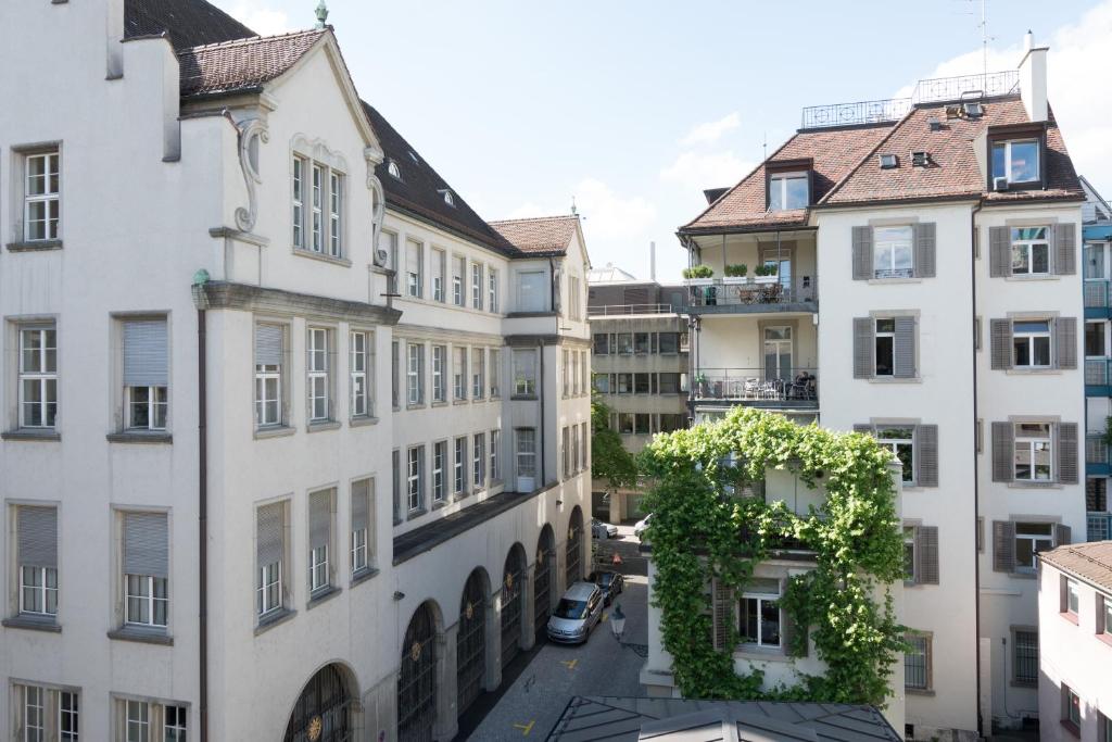 Exterior view, Paradeplatz Apartment by Airhome in Zürich