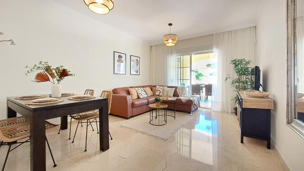 Peñoncillo by RentCadiz, Manilva