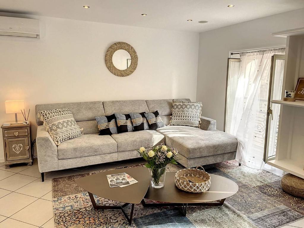 TRA3 - Centre ville Cannes, 3 pièces rénové, Cannes