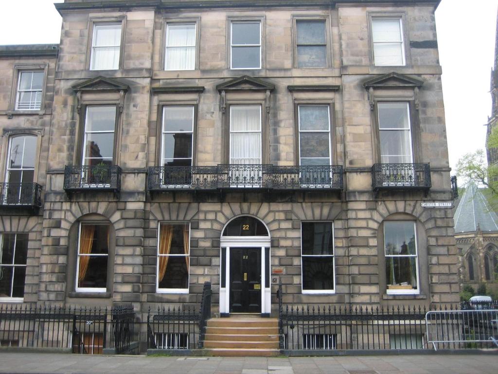 Entrance, 22 Chester Street in Edinburgh