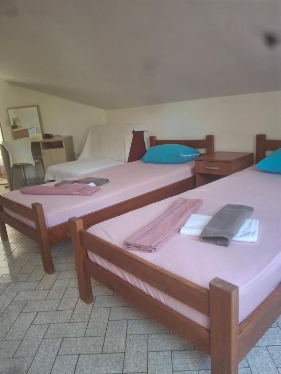 Hepi Budva - 3