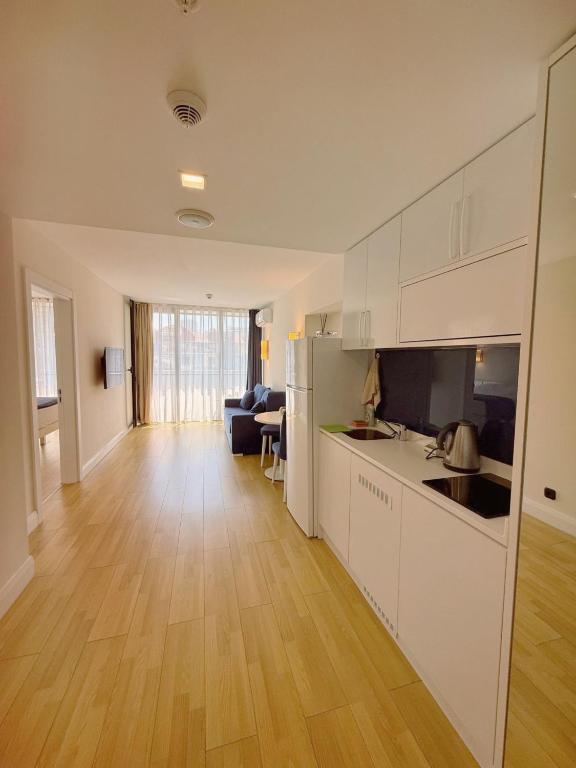 Sea View Apartment, Batumi