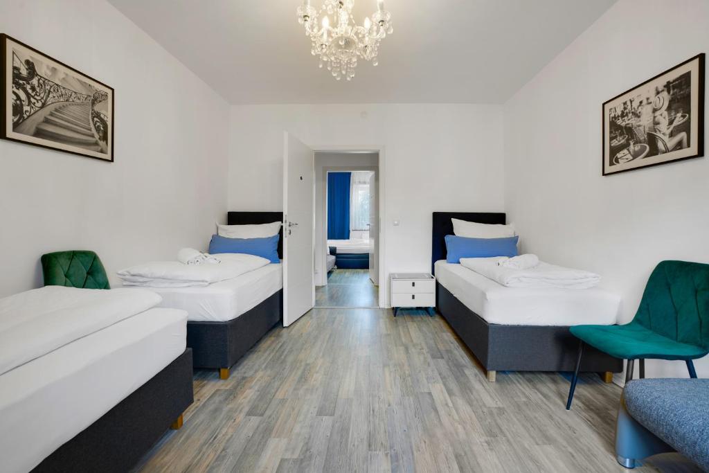 KATIES Apartments Augsburg I Zentral I 4 Zimmer I 7 Personen I 2x Parken I Nintendo Switch I DisneyPlus I E-Kamin - 5