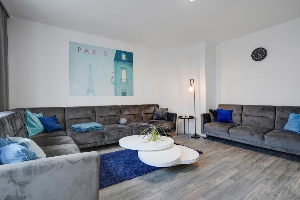KATIES Apartments Augsburg I Zentral I 4 Zimmer I 7 Personen I 2x Parken I Nintendo Switch I DisneyPlus I E-Kamin - 2