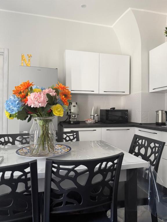 Naomi Luxury Home 2 - 3