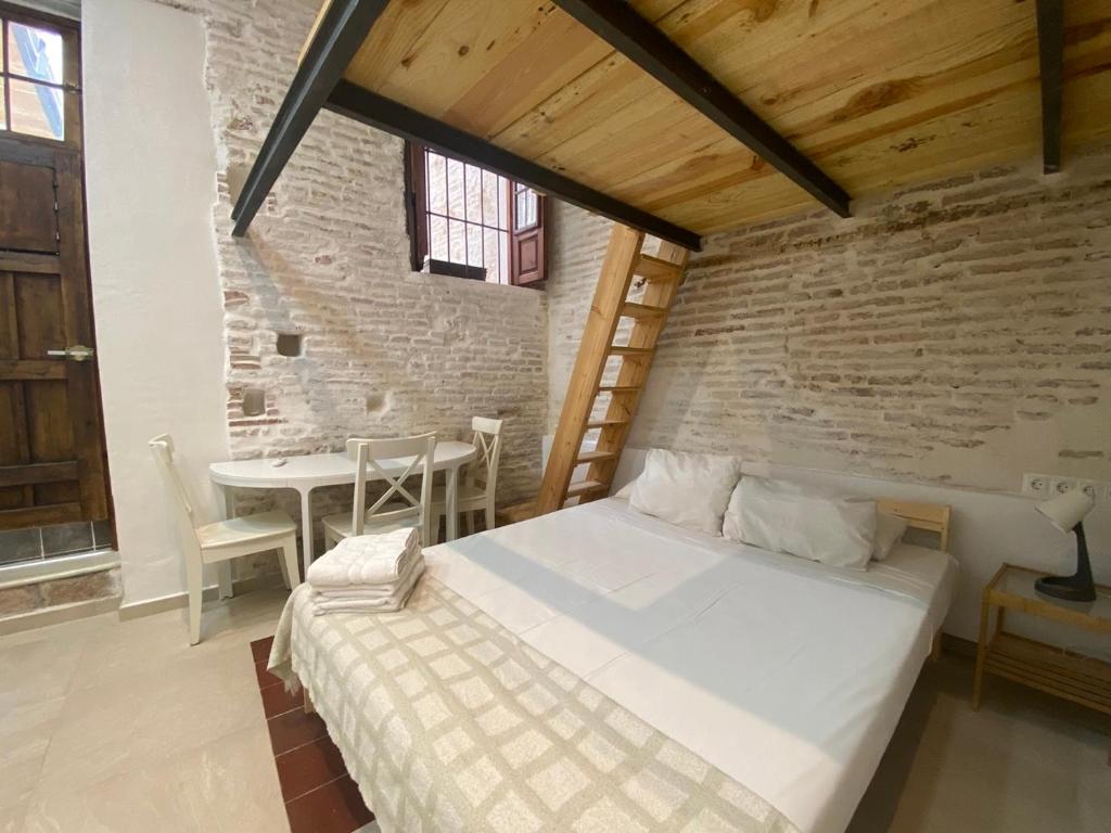 Cervantes Suites OnlyMalaga - 2