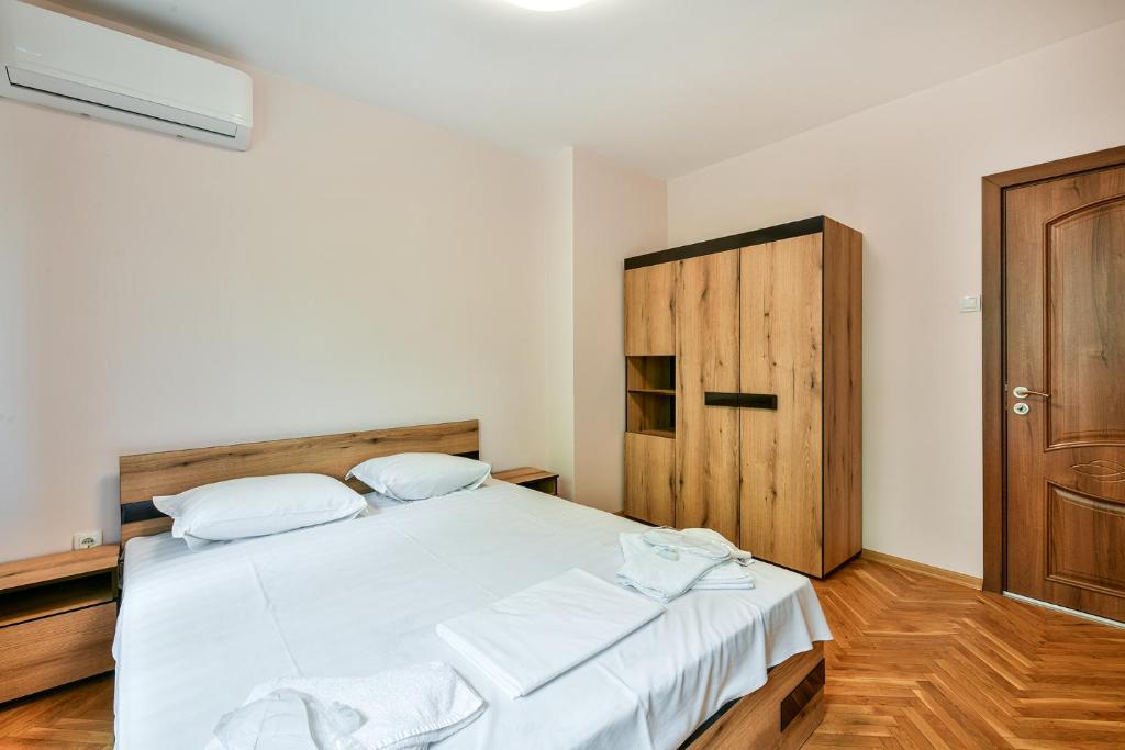 Central location 2BR - 6 guests, Varna
