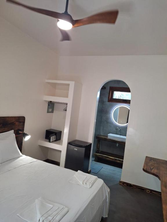 Jungle Cocoon, Caye Caulker