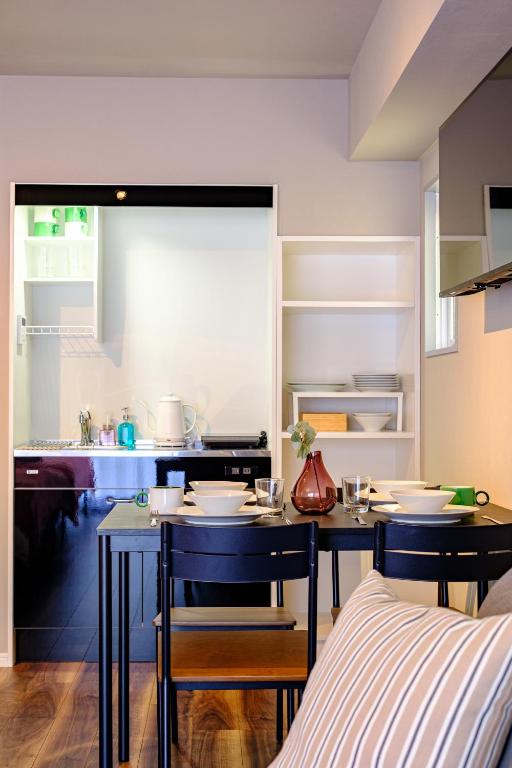 Living Stay Plum Residence - Authentic Tokyo Stay - Direct to HND 20m & Shinagawa