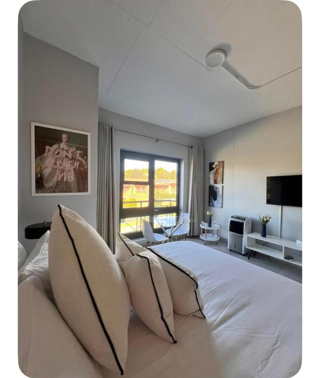 Sandz at Circa, Johannesburg