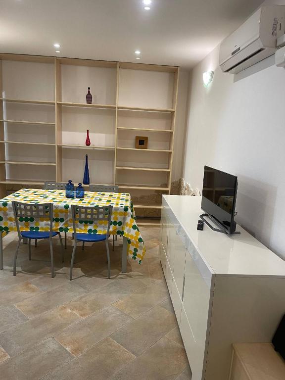 Charming Apartment of Bologna in University Area - 4