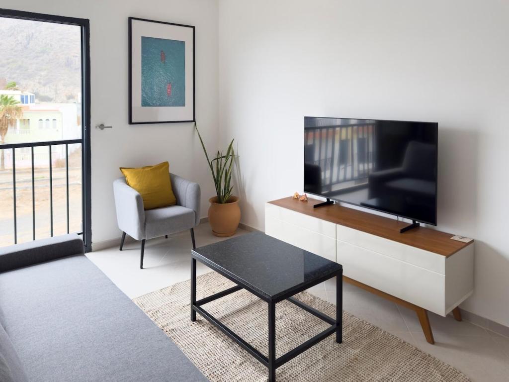 Cozy apt amazing seaview - 2 min from beach - LCGR, Tarrafal