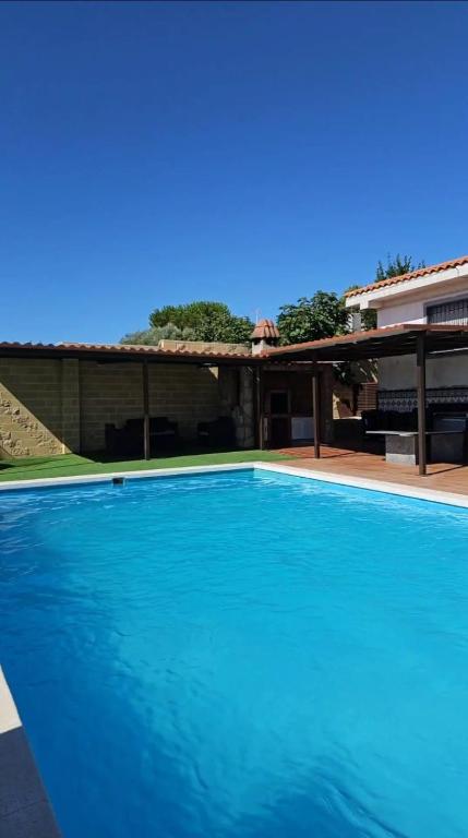 Villa los Cantos - 1