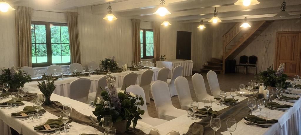 Prystovų sodyba šventėms ir poilsiui, Stropeliai