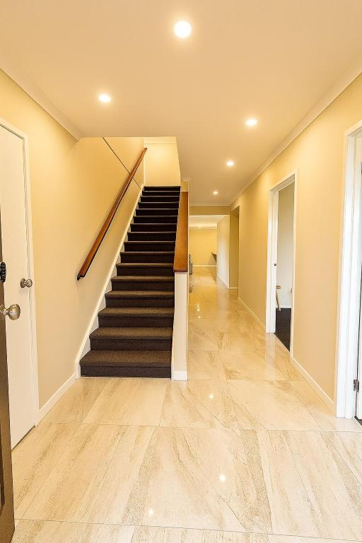 Casa Del Aria - Contemporary, Luxe Linens, Truganina