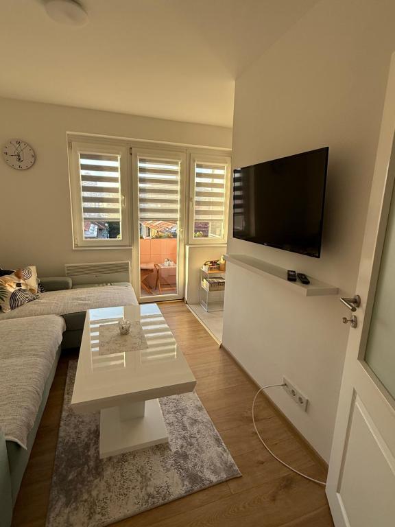 Cozy Sarajevo Stay - 4