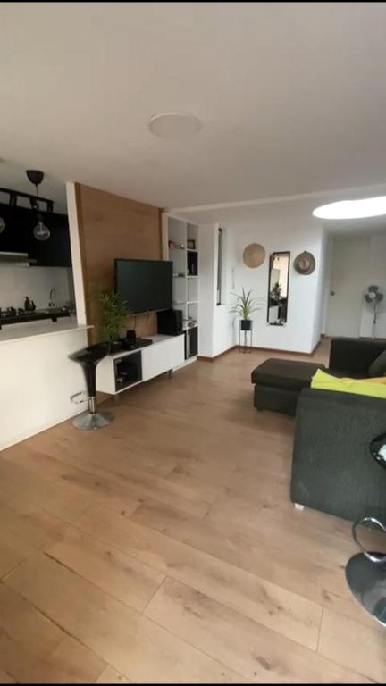 Apartment in La Molina with two bedrooms, nice neighbourhood, small balcony - 1